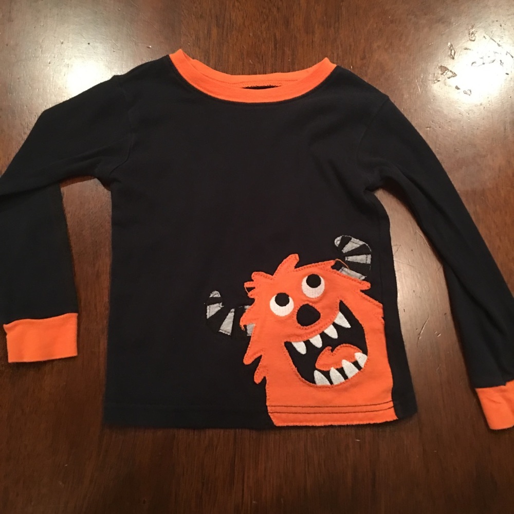Carter’s - pajama top
